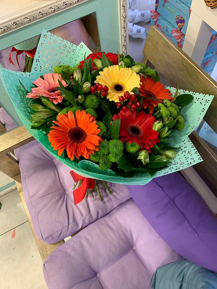 Букет цветов из: Герберы, Хризантемы и Альстромерии в Гаджиево