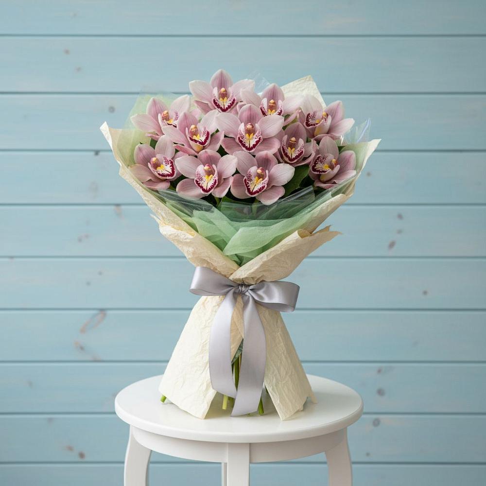 Букет цветов из: Орхидеи и Розы в Гаджиево