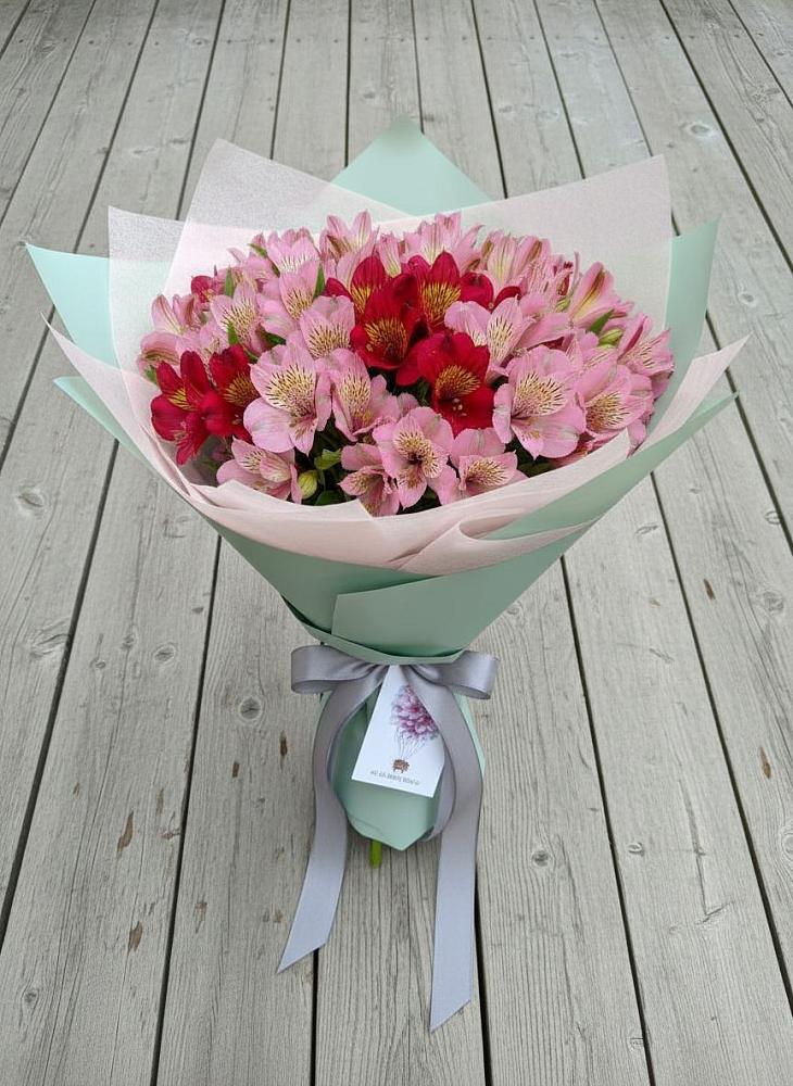 Букет цветов из: Альстромерии в Гаджиево