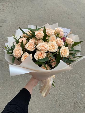Букет Кремовые розы Латте в Гаджиево