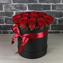 Цветочная композиция из Розы в шляпной коробке в Гаджиево